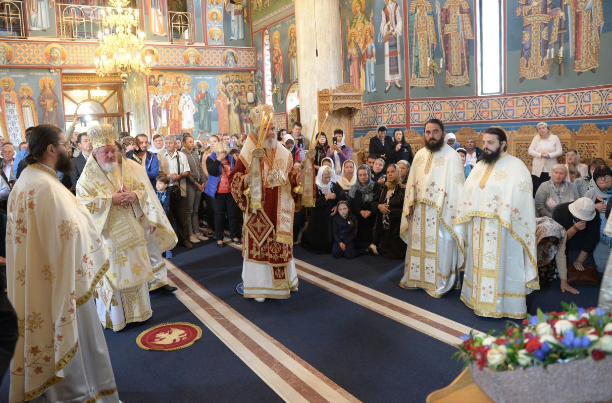 Asumarea crucii transformă suferinţa în biruinţă 10459