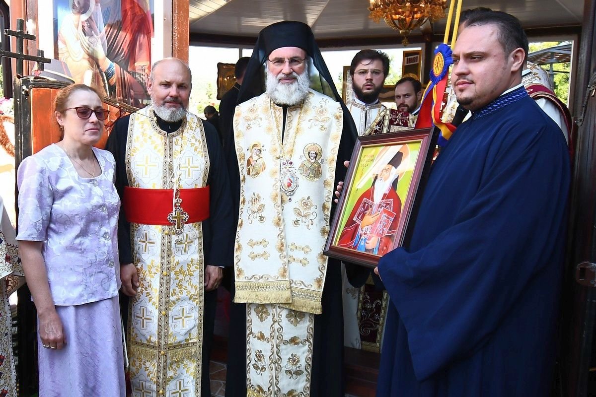 Biserica pompierilor din Moineşti, resfinţită de IPS Ioachim 10395