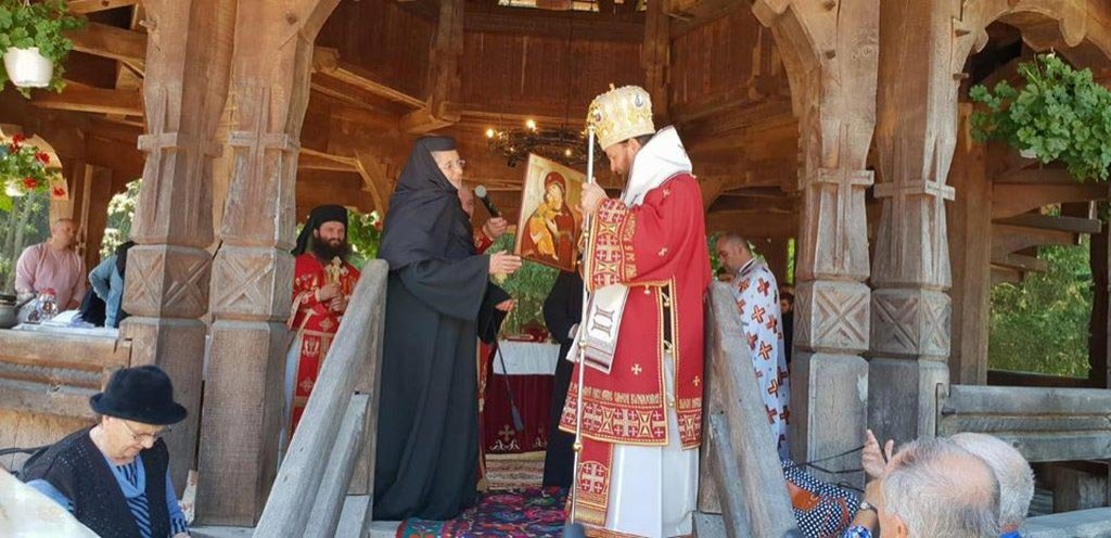 Slujiri arhierești la sărbătorea Înălțărea Sfintei Cruci 10404