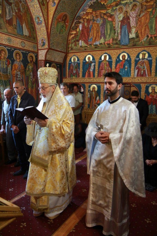 Liturghii misionare în comunități muntene și dobrogene 10369