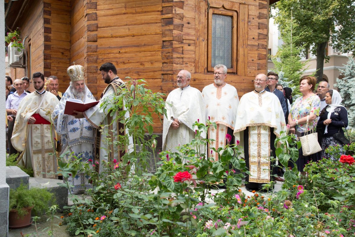 Liturghii misionare în comunități muntene și dobrogene 10372