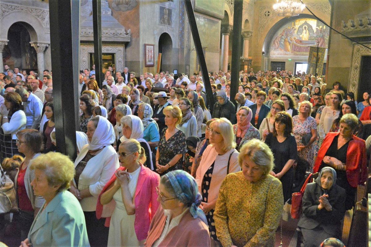 Slujiri arhierești în Duminica de după Înălțarea Sfintei Cruci 10329