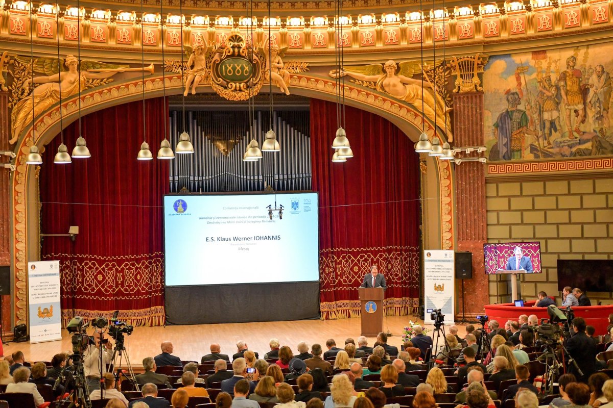 Conferință internațională dedicată Centenarului 10288