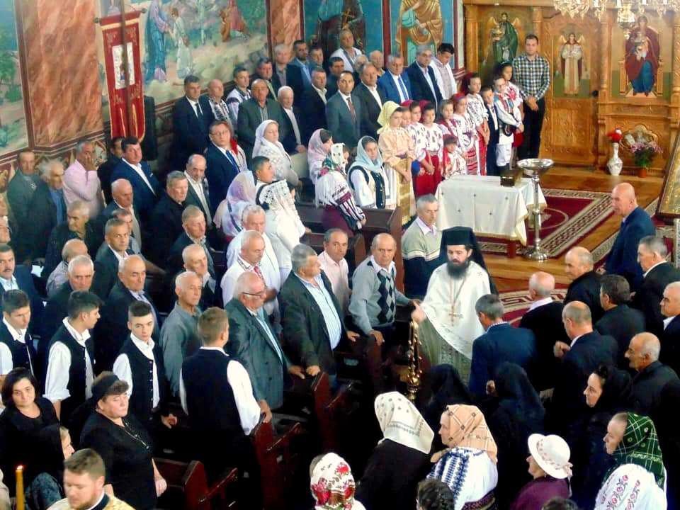 Sãrbãtoarea românilor de pretutindeni, în localitatea năsăudeană Maieru 10254