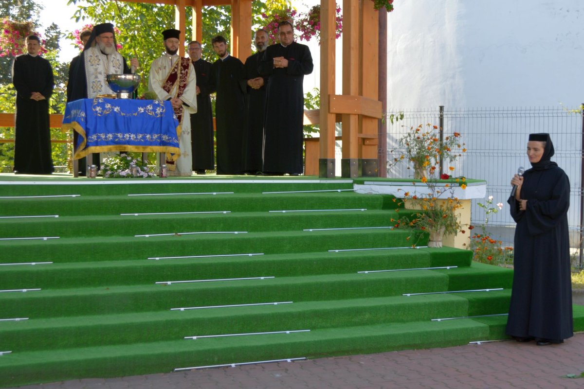 Deschiderea noului an şcolar la Grădiniţa „Melchisedec Ştefănescu” 10141