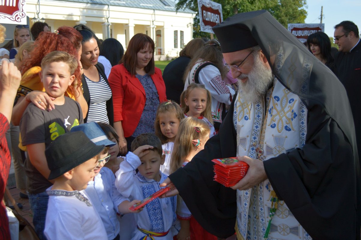 Deschiderea noului an şcolar la Grădiniţa „Melchisedec Ştefănescu” 10142