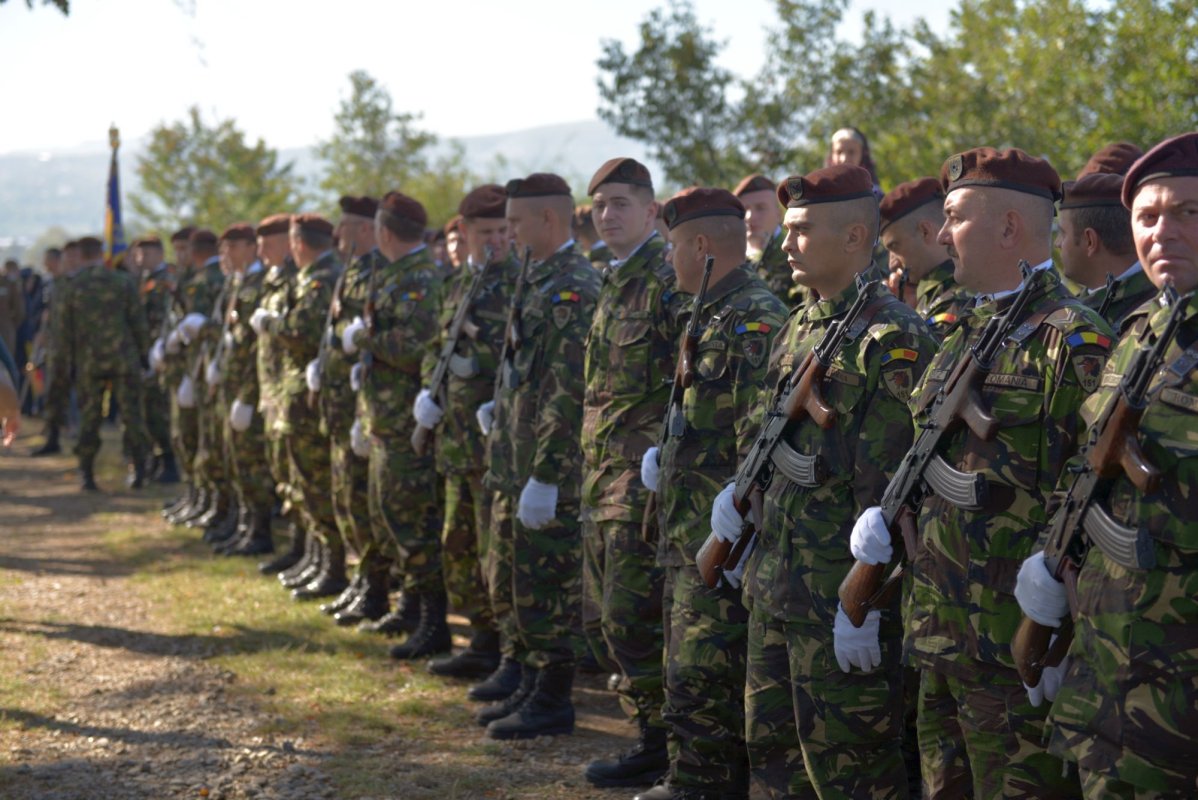 IPS Teofan: „Să avem grijă de elementul principal, fundamental, care asigură unitatea unei ţări, anume familia” 9999