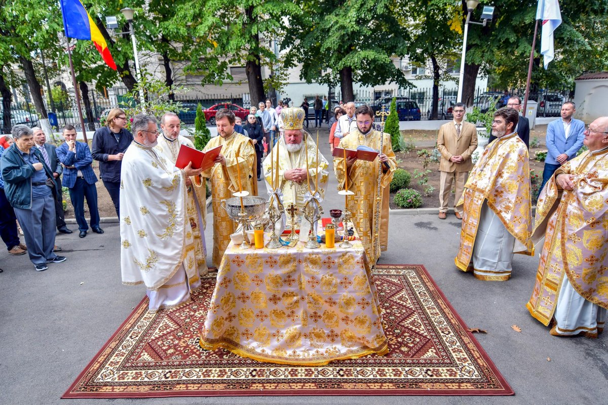 A fost sfinţită Biserica Parohiei Popa Soare 9957