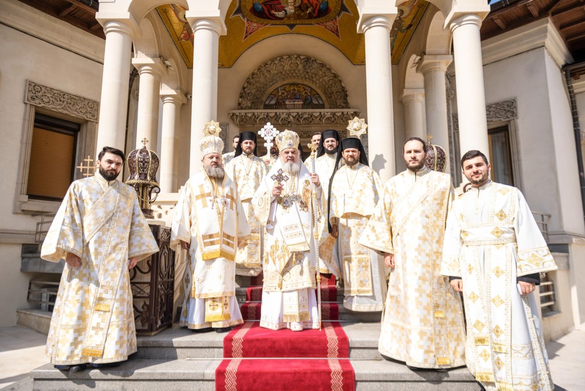Biserica apără și promovează familia bazată pe căsătoria dintre un bărbat și o femeie 9949