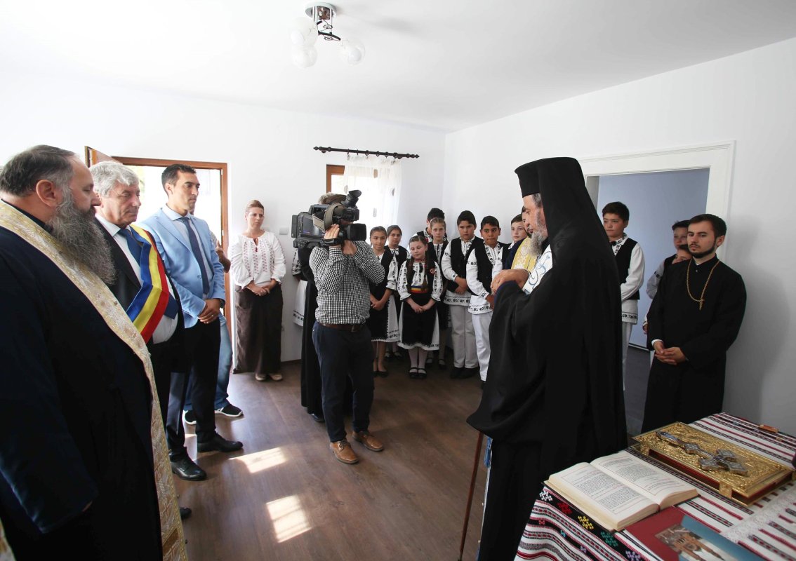 Centrul pastoral-misionar „Sfântul Stelian”, la Moieciu de Jos, județul Brașov, a fost sfințit  9981