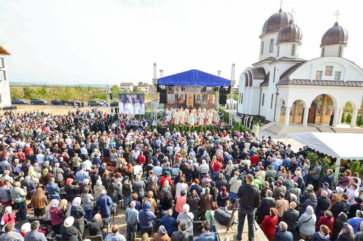 Binecuvântări arhiereşti în Muntenia şi Dobrogea 9920