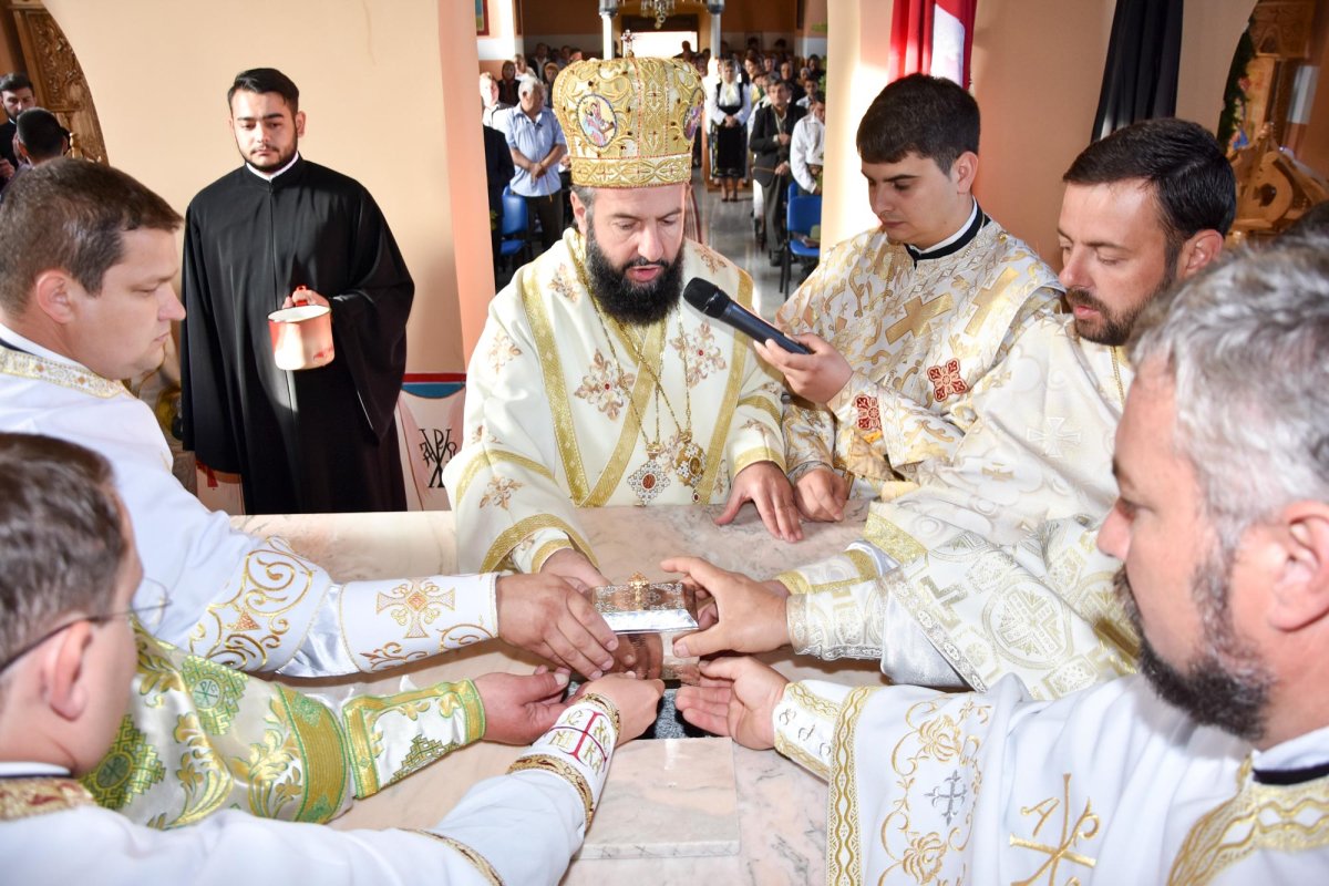 Duminica „Evangheliei pescuirii minunate” 9904