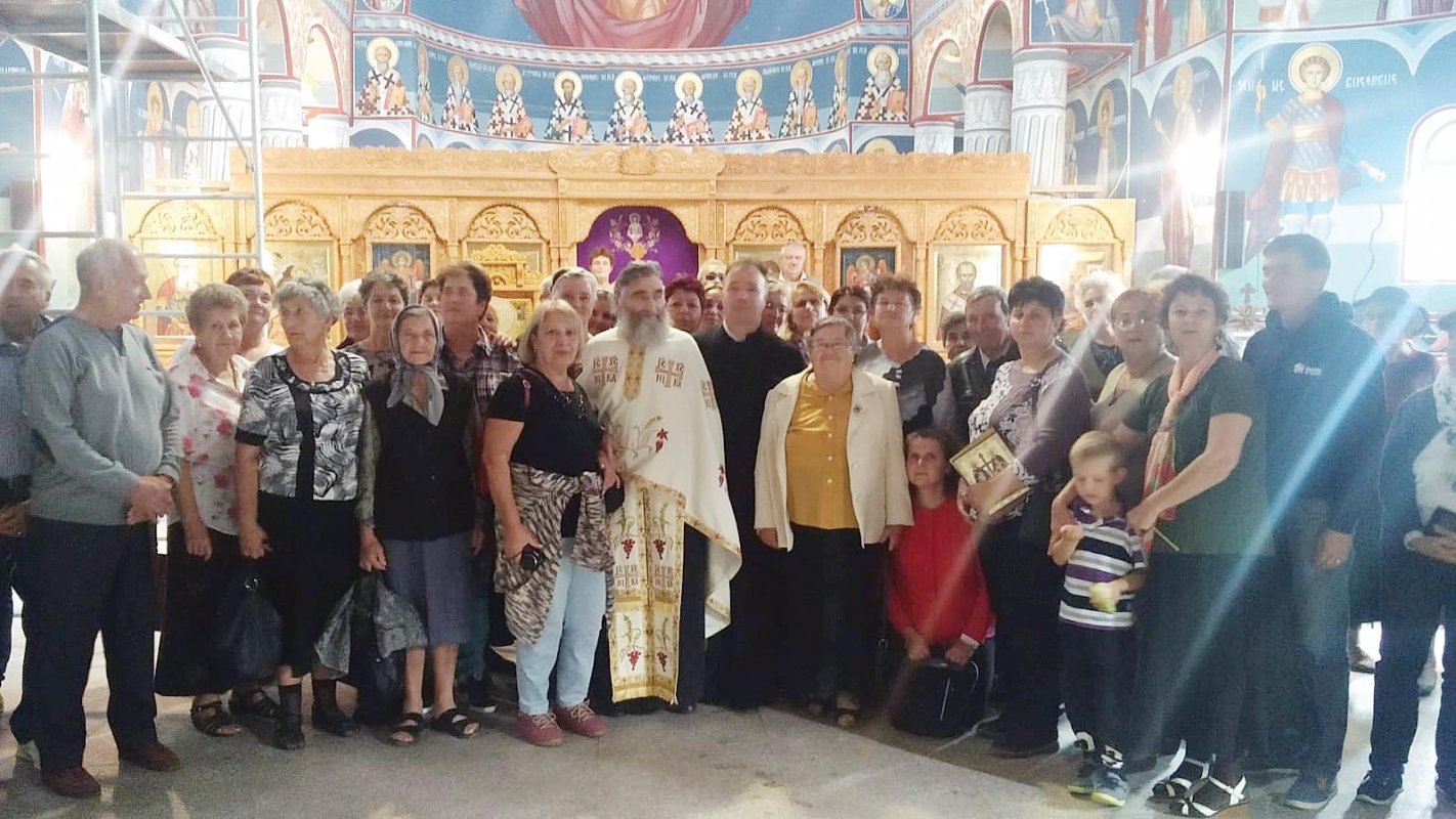 Pelerinaj al credincioșilor din Parohia Țintea 9815