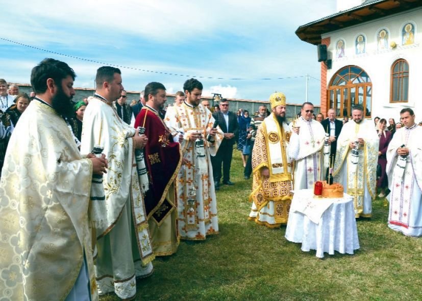 PS Damaschin Dorneanul: „Nicăieri altundeva nu vom găsi hrană mai bună pentru suflet decât în Biserica lui Dumnezeu” 9786