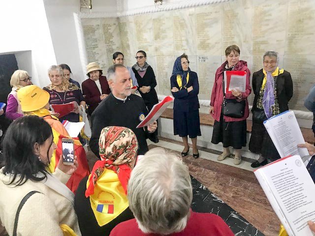 Pelerinaj al Parohiei Balta Albă în județul Argeș 9735