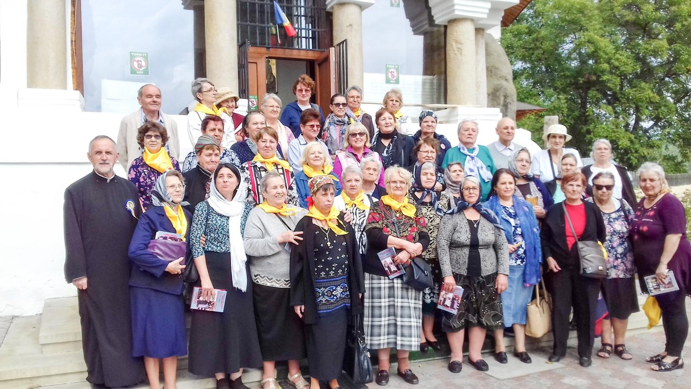 Pelerinaj al Parohiei Balta Albă în județul Argeș 9737