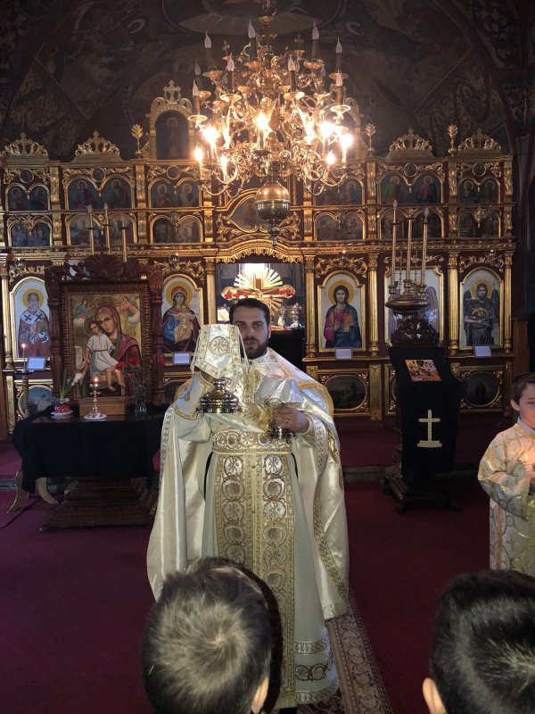 Popas la poarta dinspre cer a orașului 9762