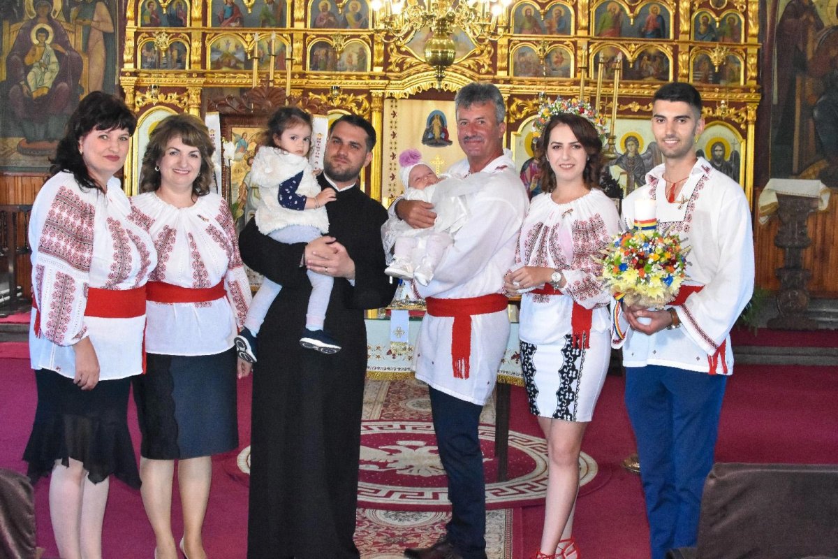 Popas la poarta dinspre cer a orașului 9764