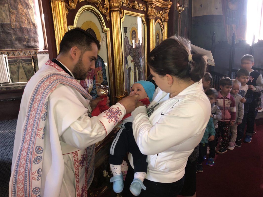 Popas la poarta dinspre cer a orașului 9765