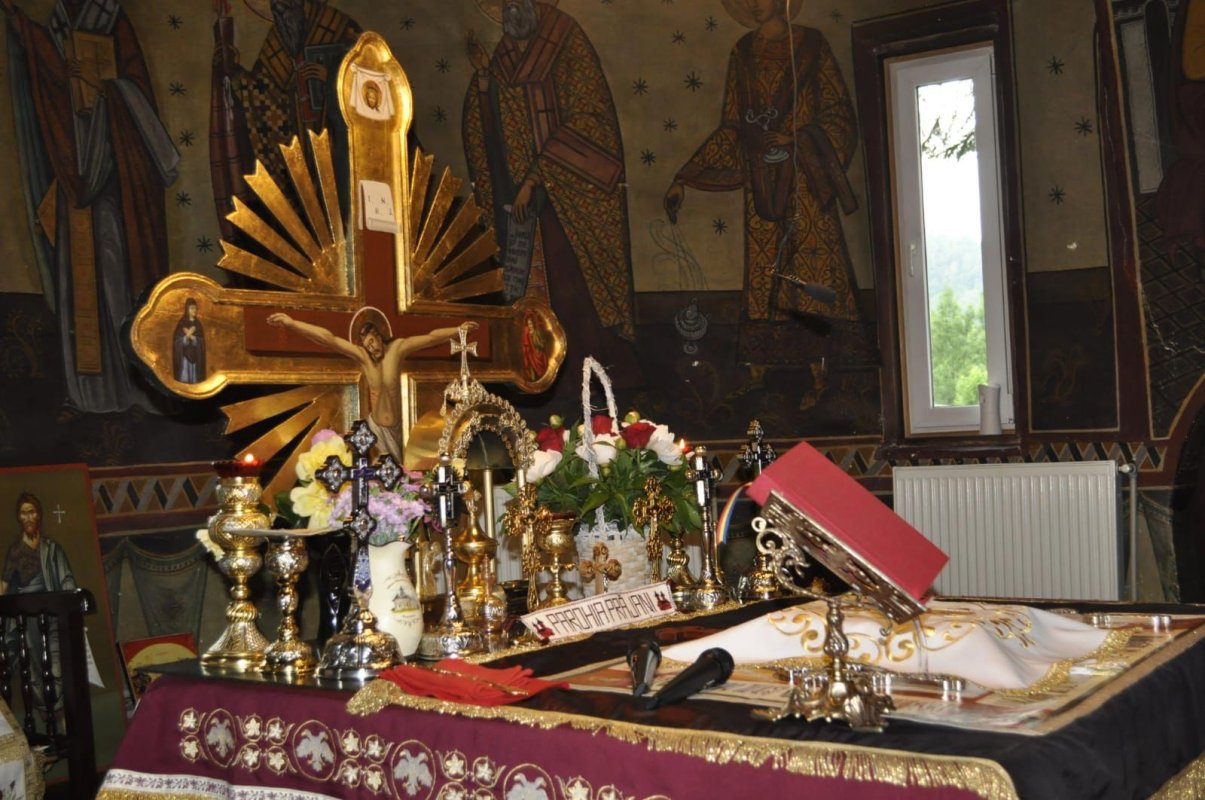 Popas la poarta dinspre cer a orașului 9771