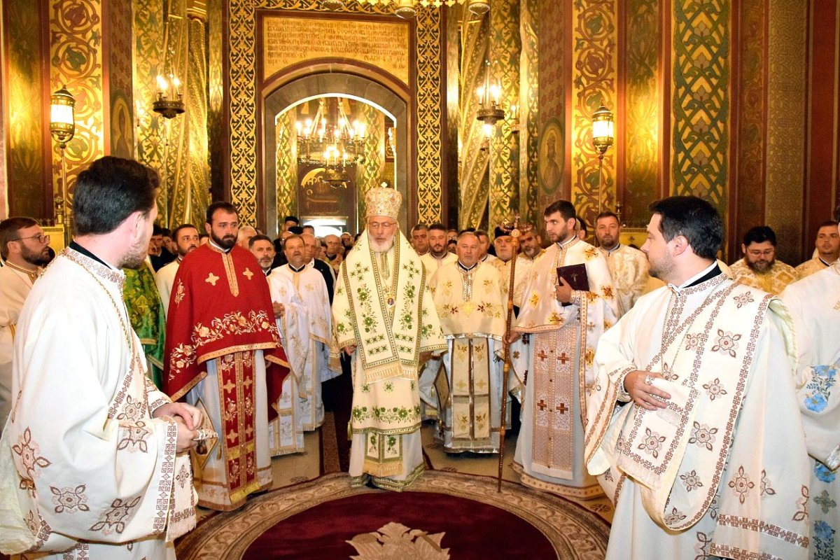 Hramul Catedralei Arhiepiscopale din Curtea de Argeș 9662