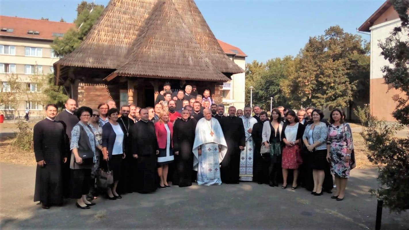 Întâlnire după 20 de ani de la absolvirea facultății, la Oradea 9643