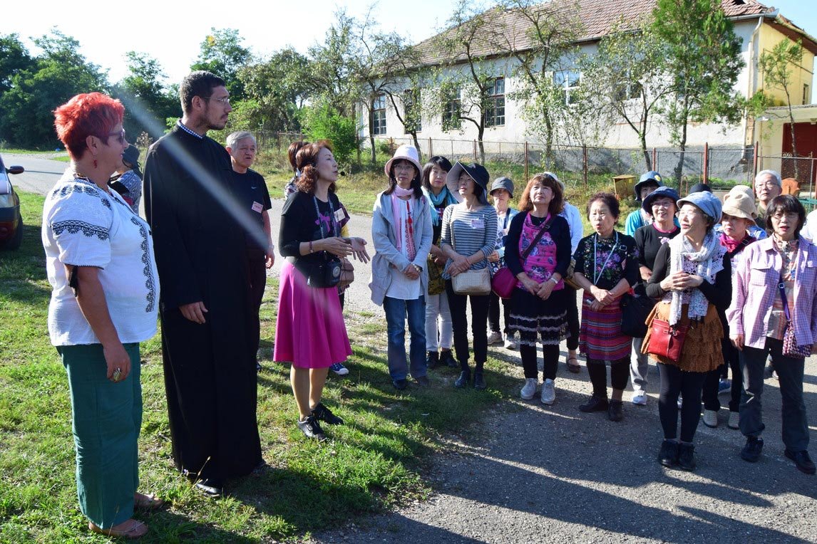Turiști japonezi în Parohia Berchieșu, Protopopiatul Turda 9633