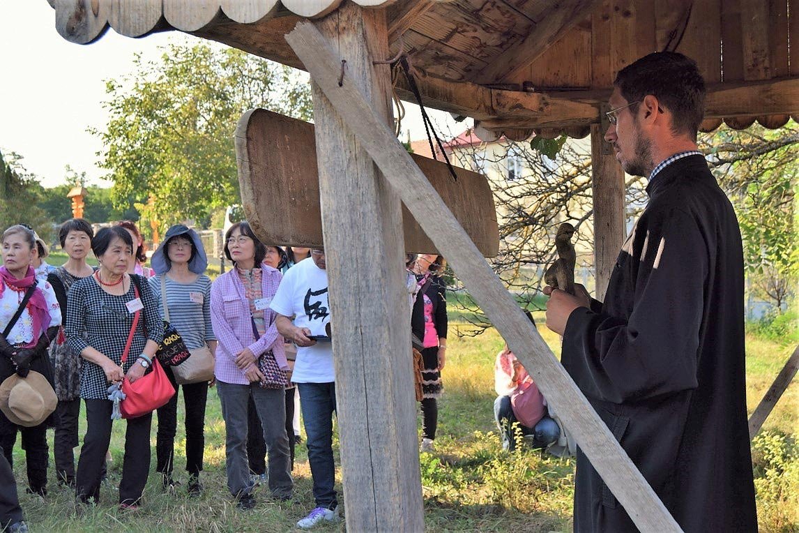 Turiști japonezi în Parohia Berchieșu, Protopopiatul Turda 9635