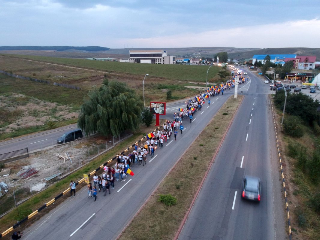 450 de tineri au încercat să descopere tainele mărturisirii, ale jertfei şi trăirii ortodoxe 9529