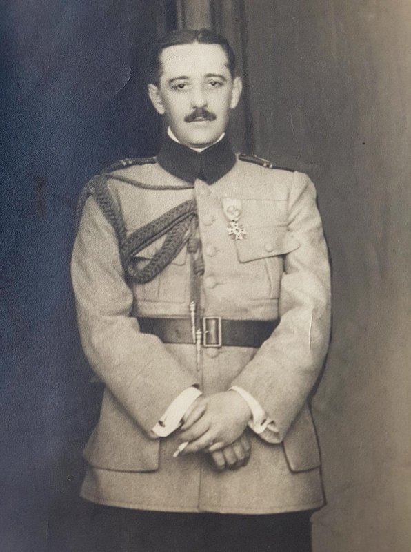 Generalul Condiescu, protectorul scriitorimii 9611