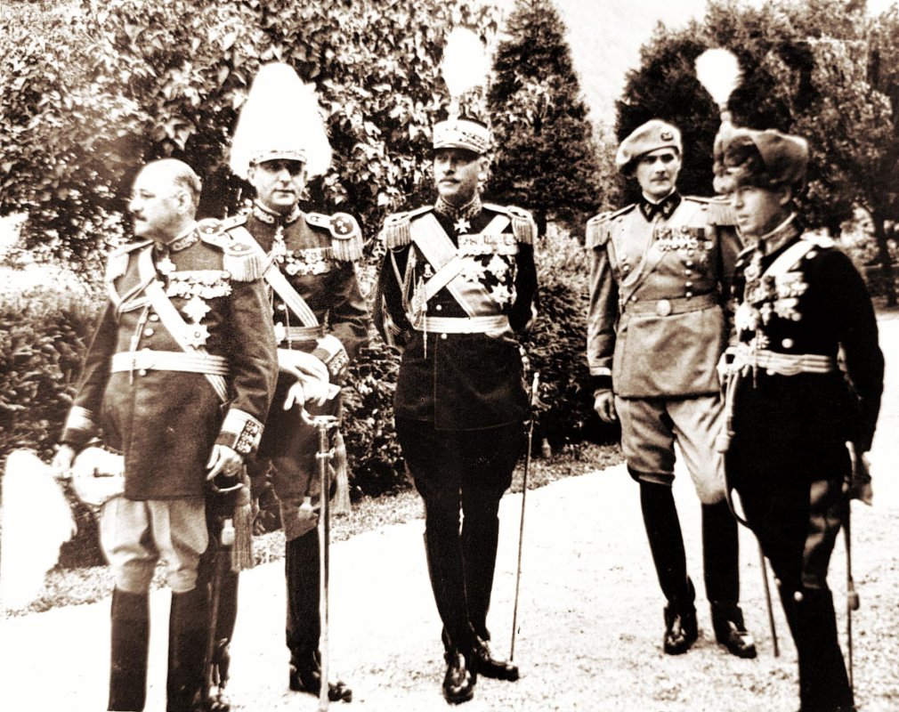 Generalul Condiescu, protectorul scriitorimii 9612