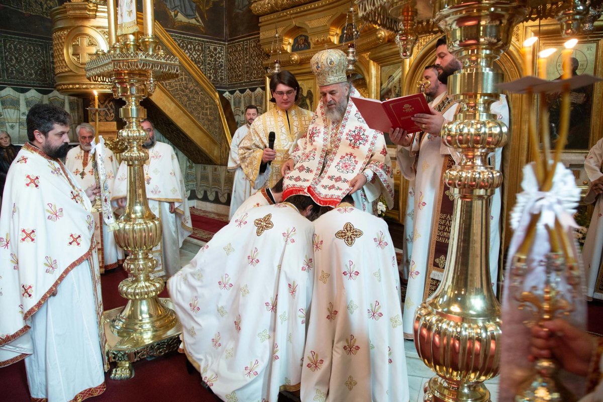 Moment aniversar în Catedrala Arhiepiscopală din Galați 9577