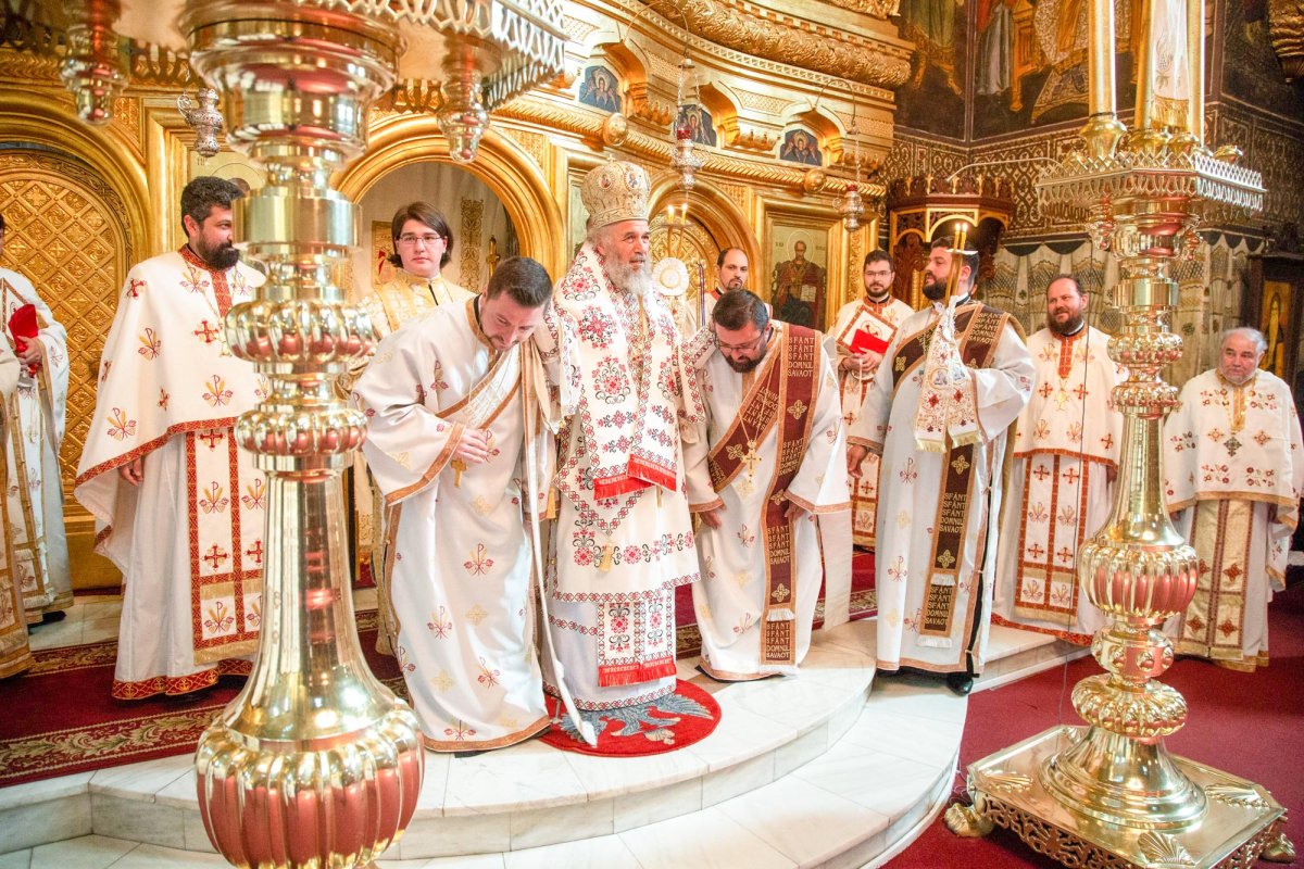Moment aniversar în Catedrala Arhiepiscopală din Galați 9584