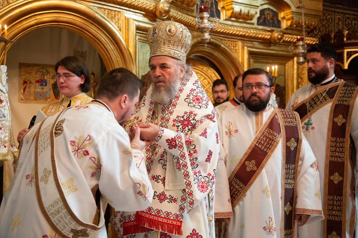 Moment aniversar în Catedrala Arhiepiscopală din Galați 9593