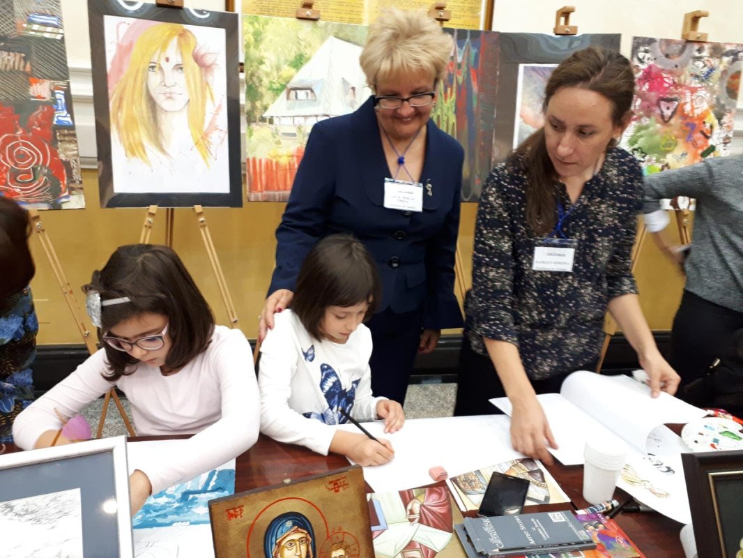 Activităţi educativ-catehetice în Mitropolia Olteniei 9421