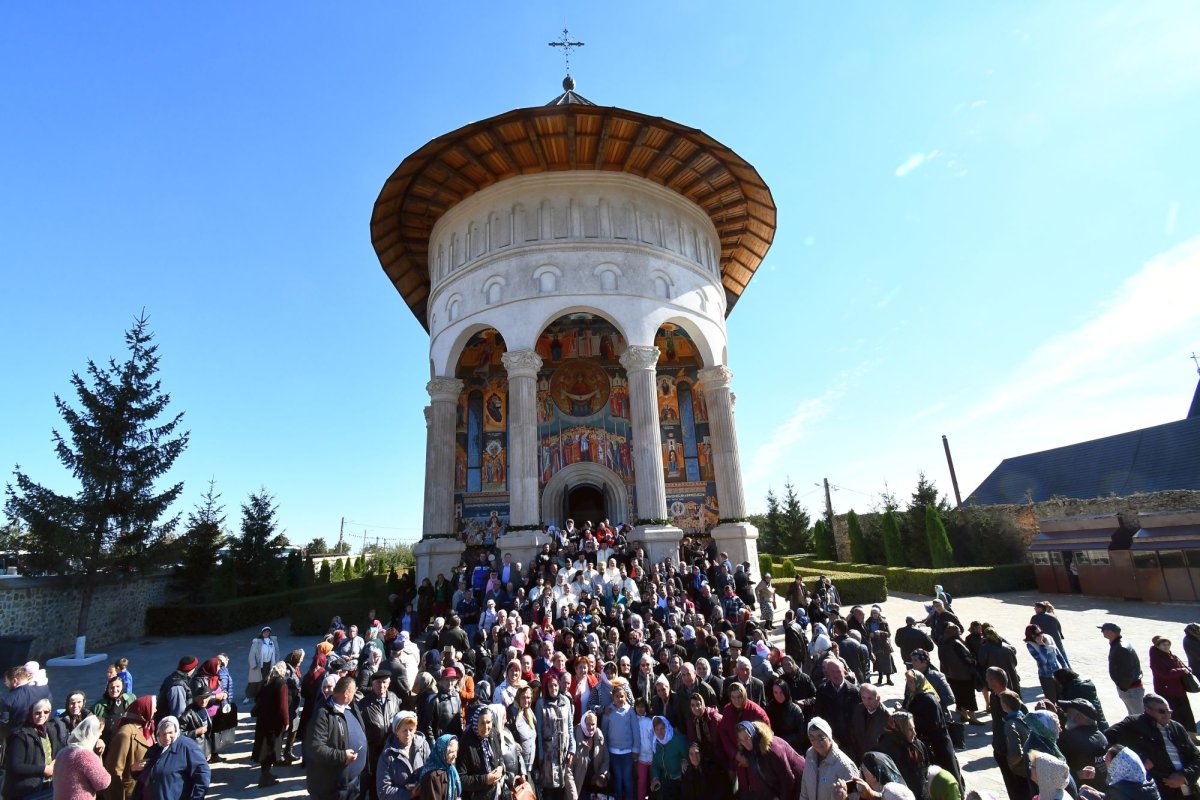 Îndemn pentru participarea la Referendumul din 6-7 octombrie 9372