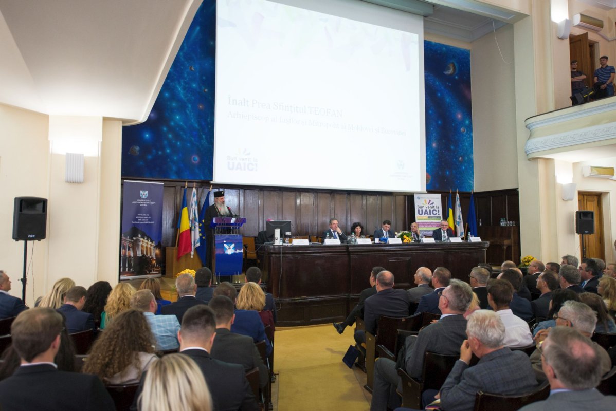 IPS Teofan: „Universitatea este spaţiul unde se poate desfăşura, fără convulsii şi absolutisme, simfonia între vechi şi nou” 9370