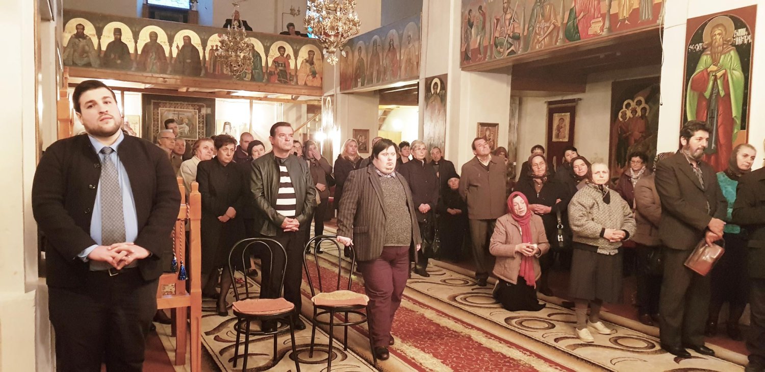 Hramuri la sărbătoarea Acoperământul Maicii Domnului 9302