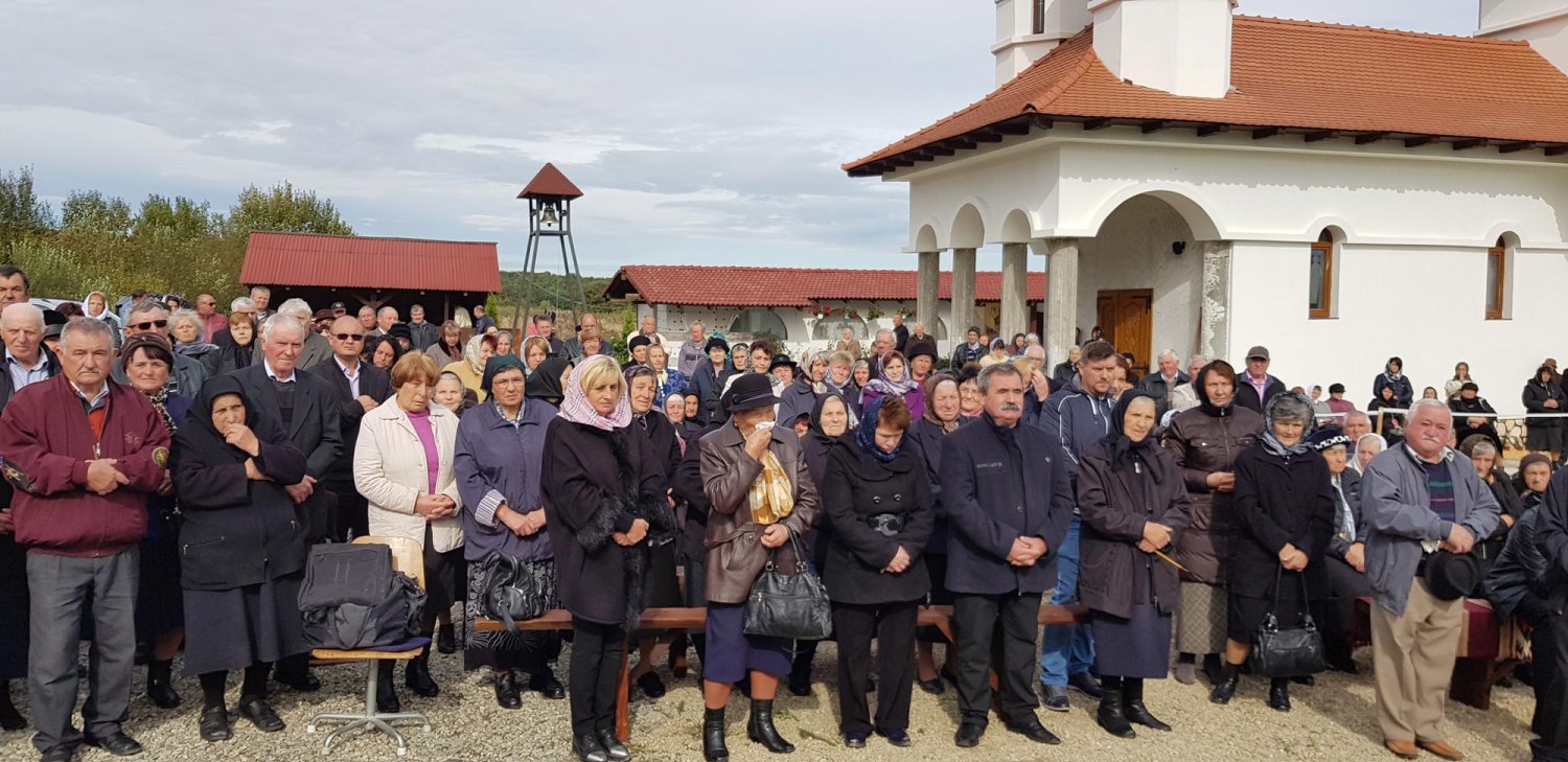 Hramuri la sărbătoarea Acoperământul Maicii Domnului 9310