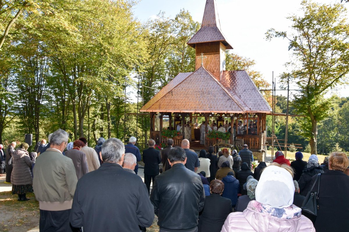 Sărbătoare la așezământul monahal din Brebu 9333