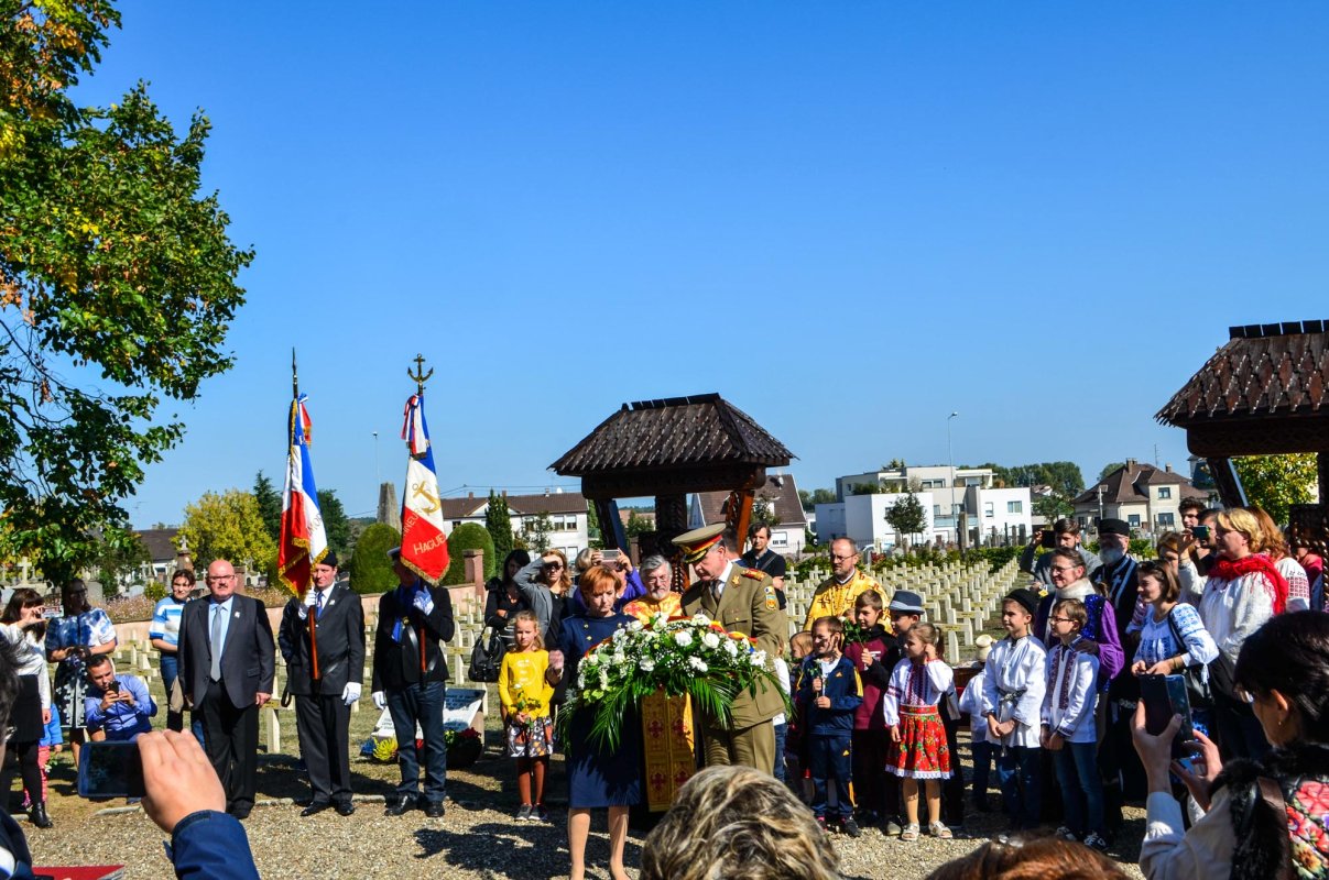 Ceremonii religioase la cimitire militare din diaspora 9269