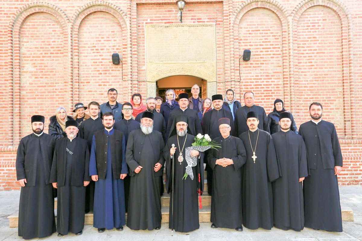 Înaltpreasfințitul Părinte Arhiepiscop Ciprian și-a cinstit sfântul ocrotitor 9263