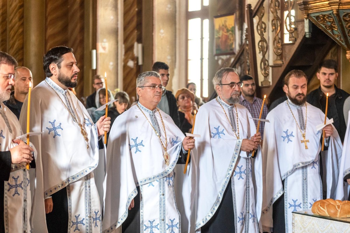 Parastas pentru părintele Dumitru Stăniloae 9143