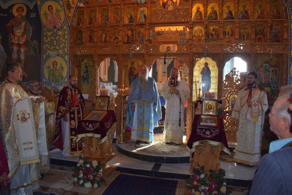 Treime de arhierei în Parohia Balcani - Marginea 9053