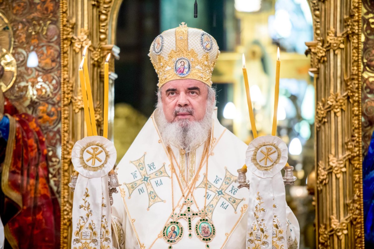 Hristos aduce bucuria învierii în locul suferinței îndoliate 8975