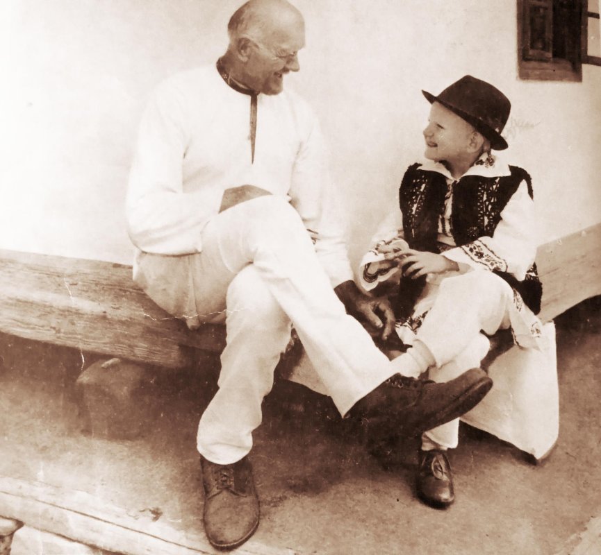 Bucovina, o lume despărțită în două 8775