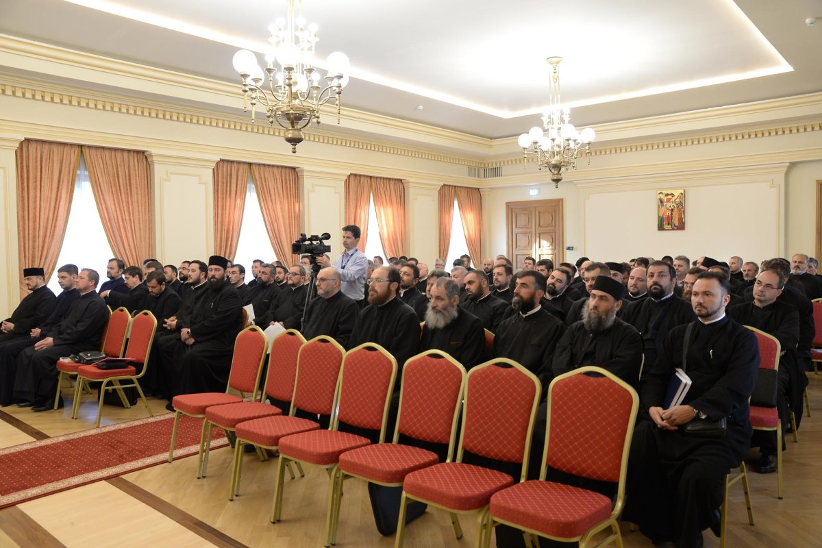 Colocvii pentru obținerea gradelor preoțești 8785