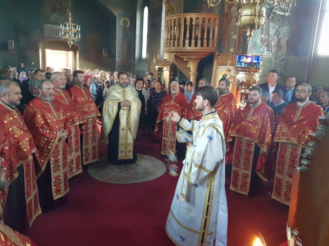 Sfinţii Mucenici Serghie şi Vah, cinstiţi în Parohia Rădeni 8743