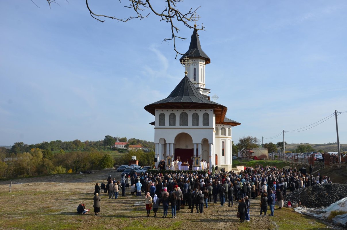 Cinstirea Sfintei Cuvioase Parascheva în Mitropolia Banatului 8665