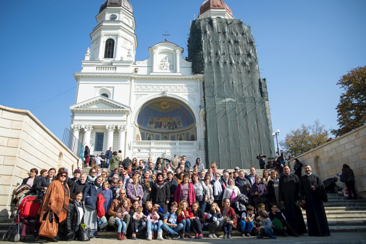 Pelerinii din Parohia Lazaret-Bacău au cinstit-o pe Sfânta 8601